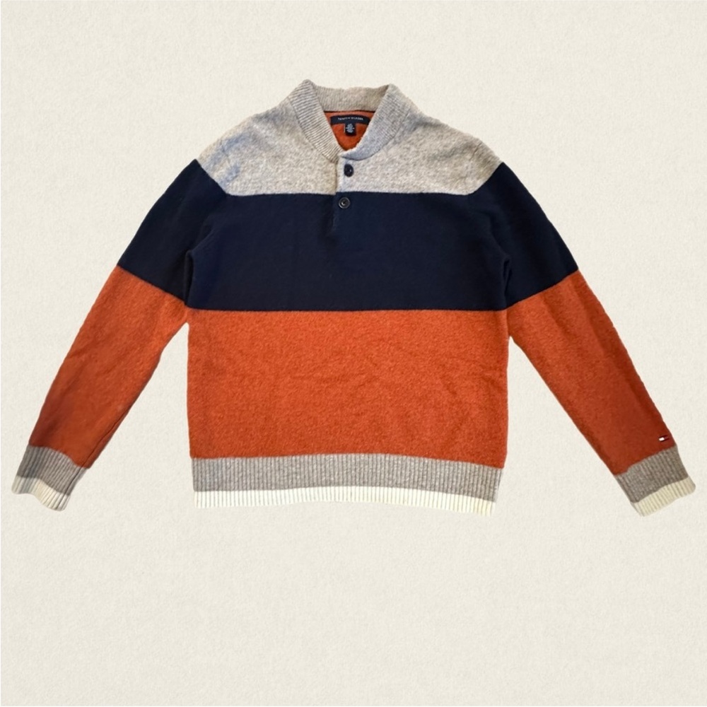 Tommy Hilfiger Lambswool Blend Long Sleeve Elbow Patch Pullover Sweater.